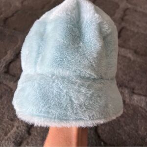 NWT Bucket Hat 💙 baby blue 💙 youth size